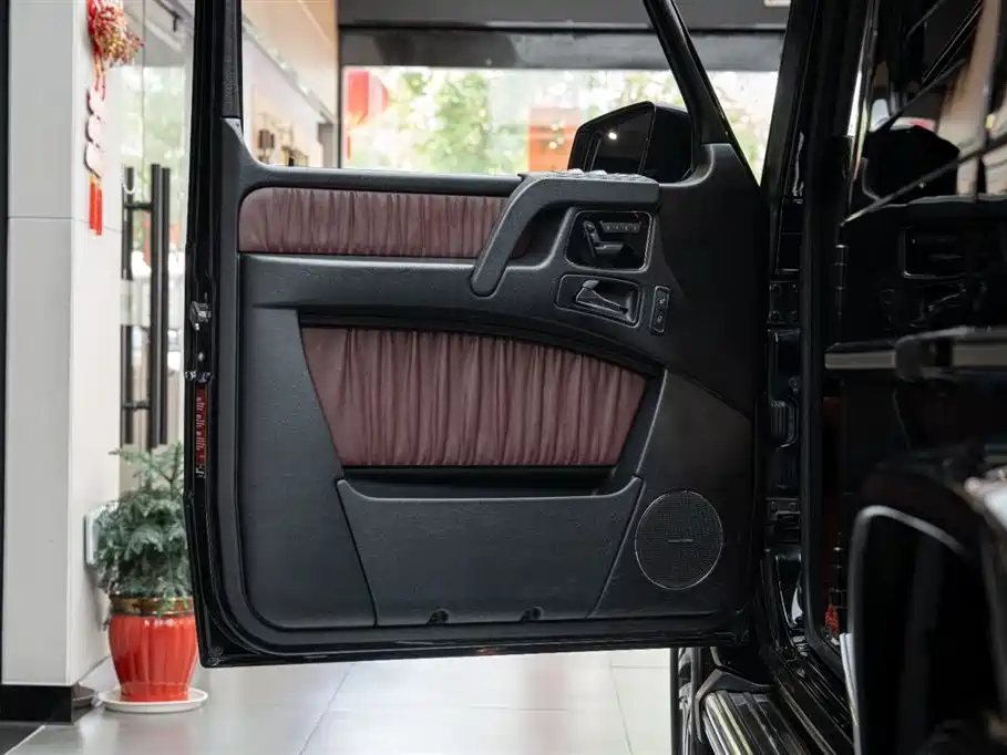 Mercedes-Benz G-Class AMG 2013 AMG G 63 фото 11