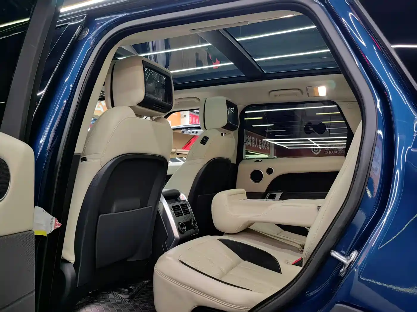 Land Rover Range Rover Sport 2022 3.0 L6 HST фото 16