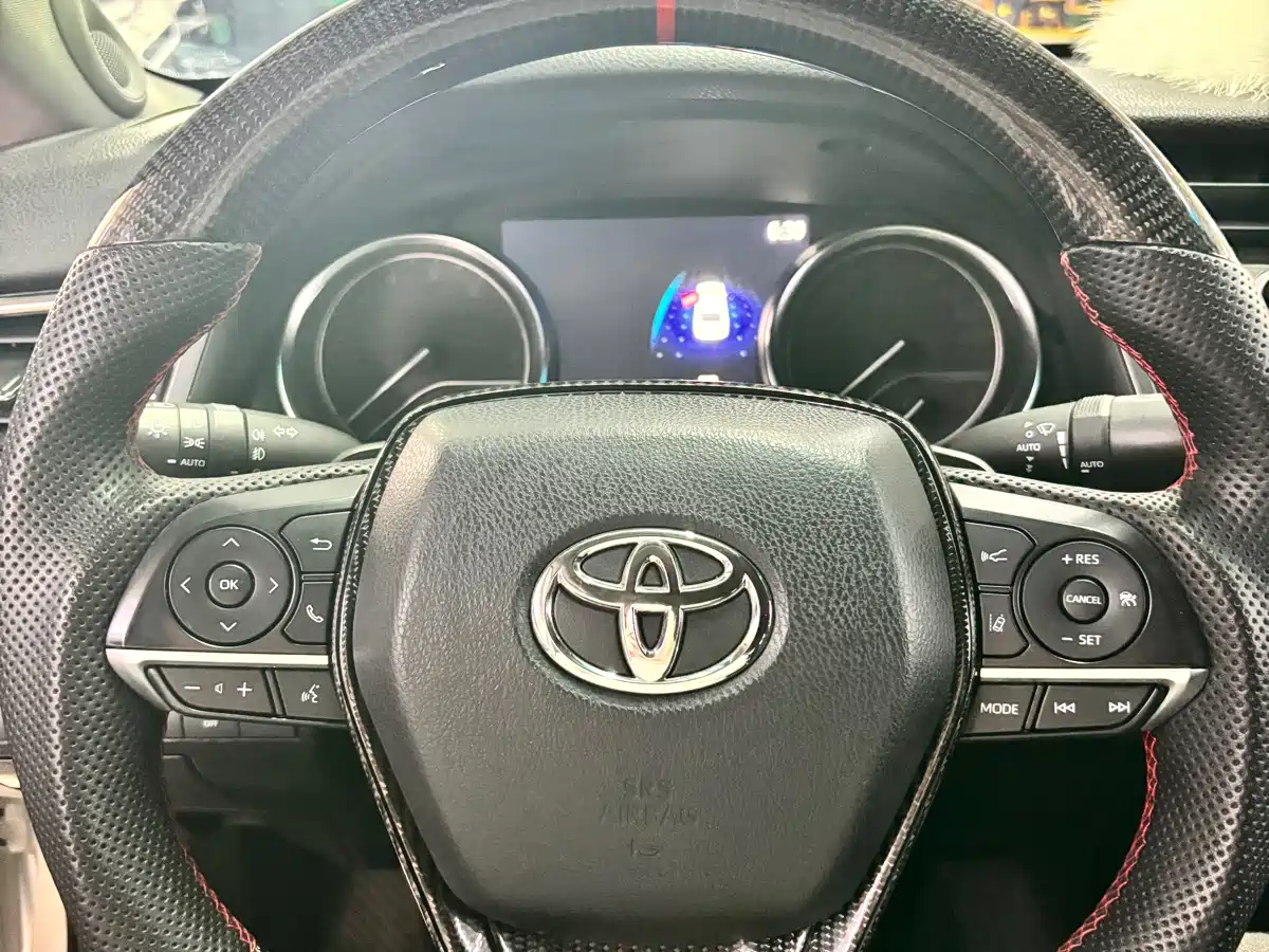 Toyota Camry 2021 2.5G Luxury Edition фото 5