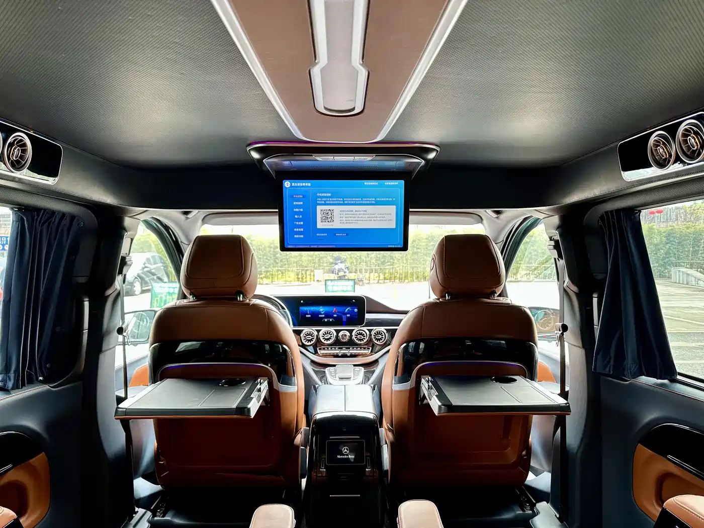 Mercedes-Benz Vito 2023 2.0T Business 7-Seater фото 18