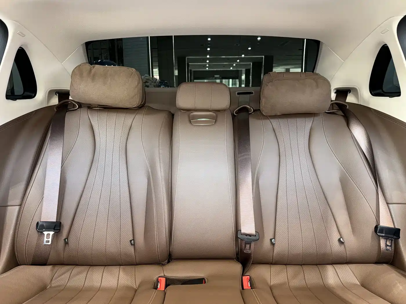 Mercedes-Benz E-Class 2019 E 300 L Luxury фото 9