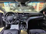 Фото 5 - Toyota Camry