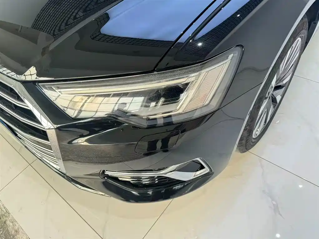 Audi A6L 2023 45 TFSI Premium Selection Elegance фото 8