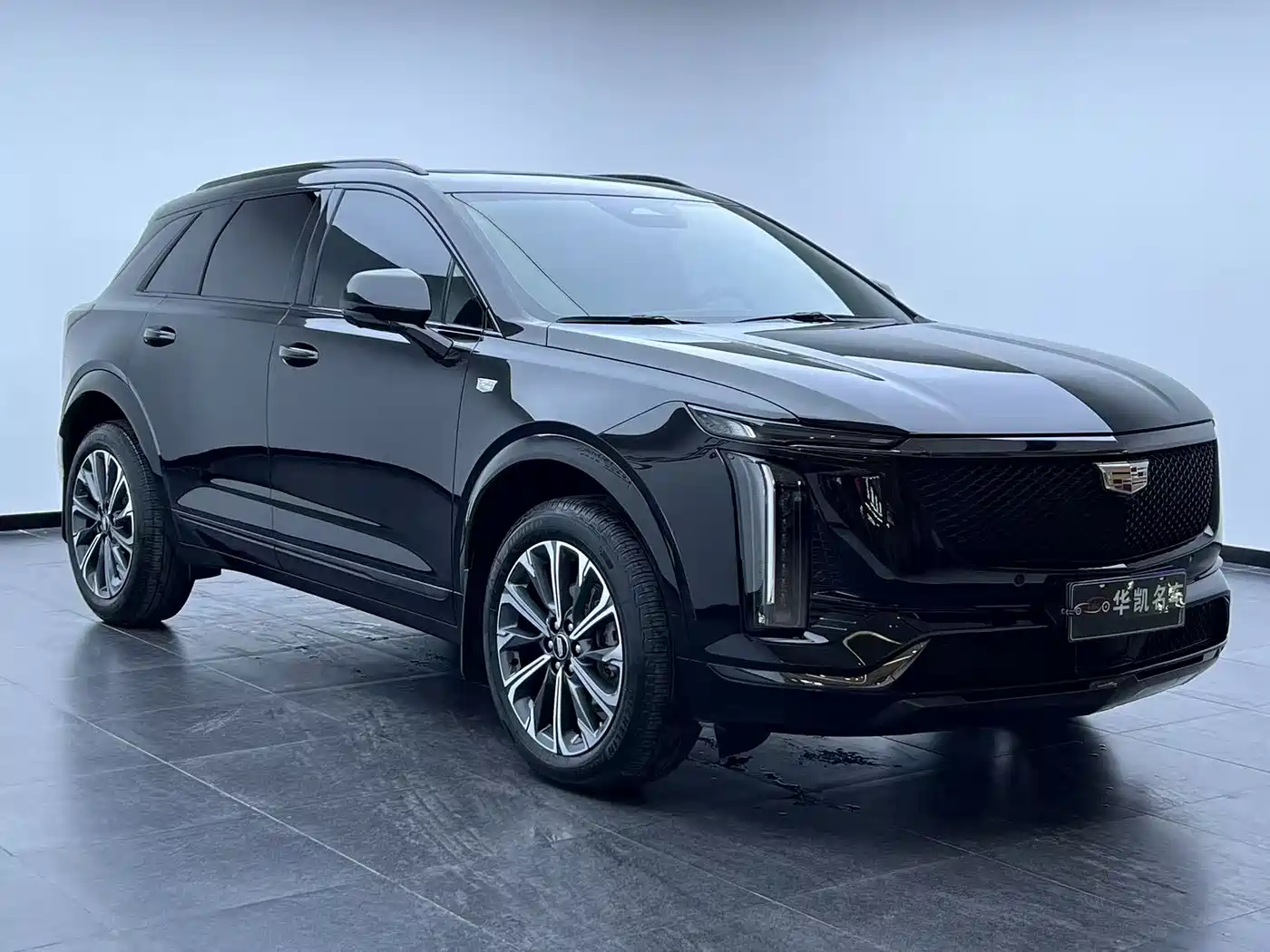 Cadillac XT5 2025 2.0T Luxury фото 3