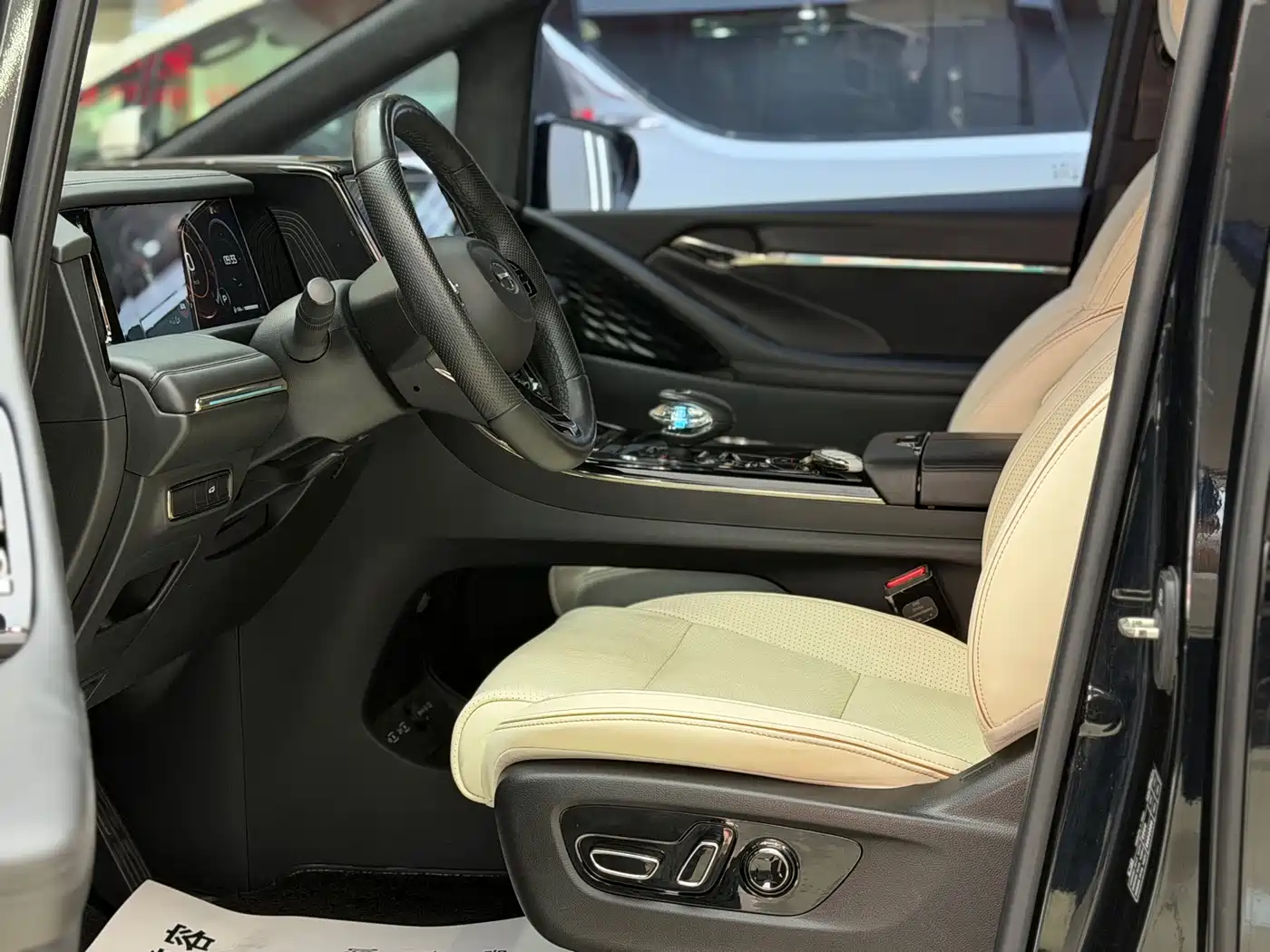 GAC Trumpchi Trumpchi M8 2023 Model Master Series 400T Flagship Edition фото 6