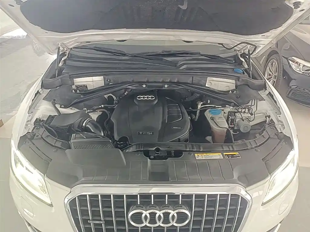 Audi Q5 2015 40 TFSI Technology фото 20