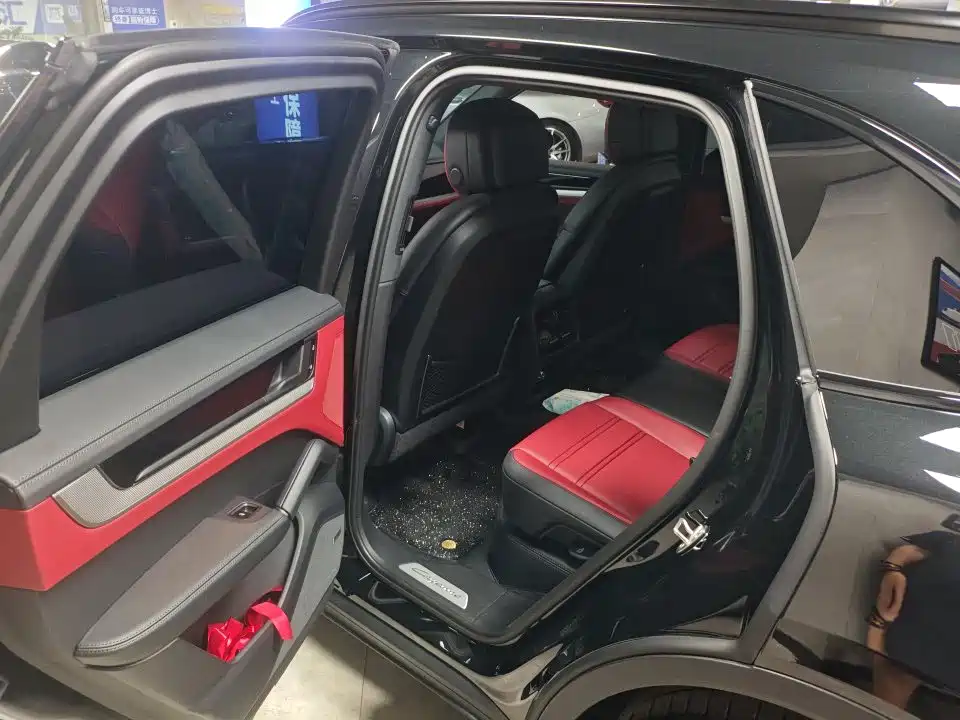 Porsche Cayenne 2025 Cayenne 3.0T Dream Chaser Edition фото 8