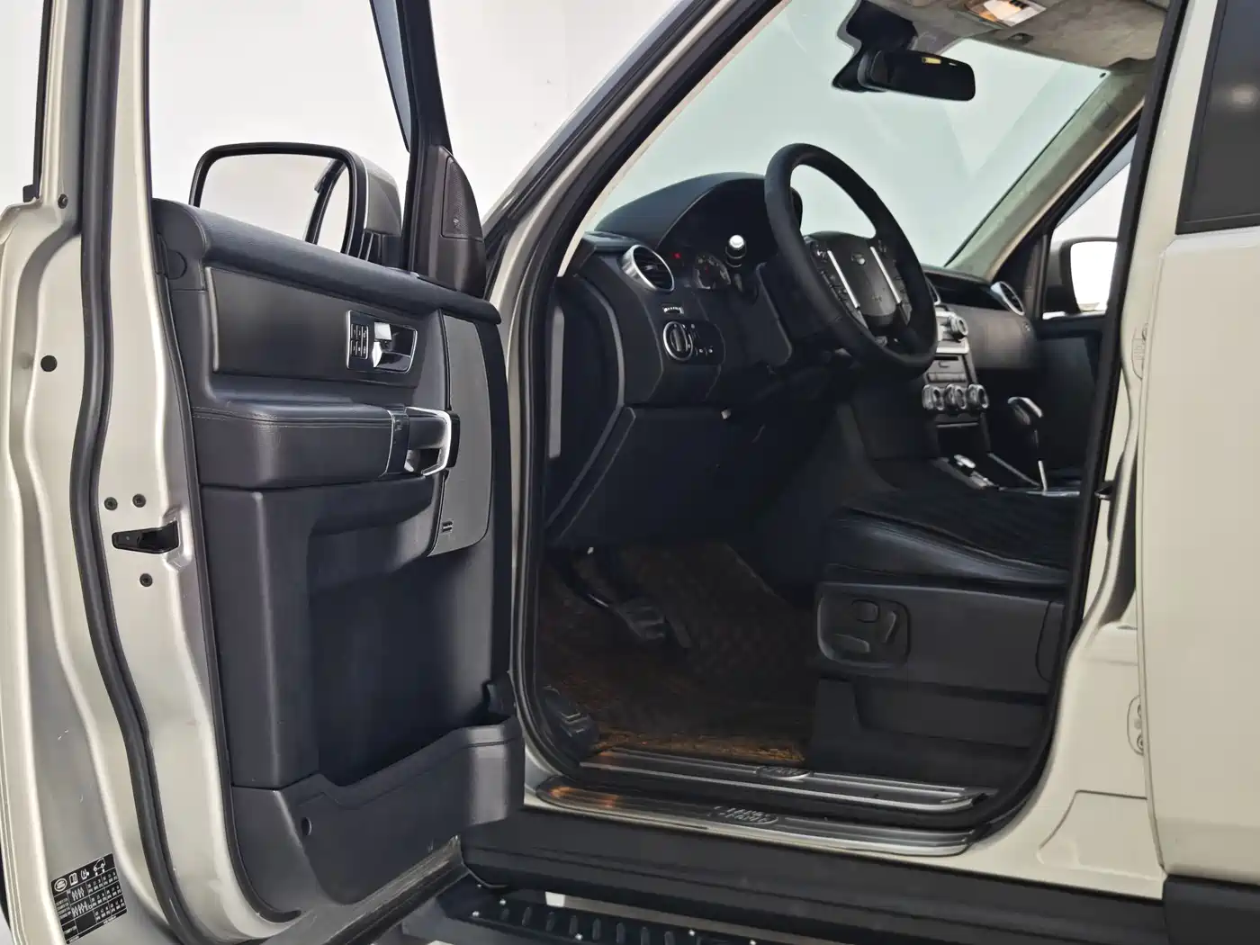 Фото 22 - Land Rover Discovery