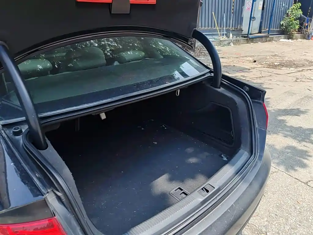 Audi A4L 2013 30 TFSI Manual Comfort фото 19