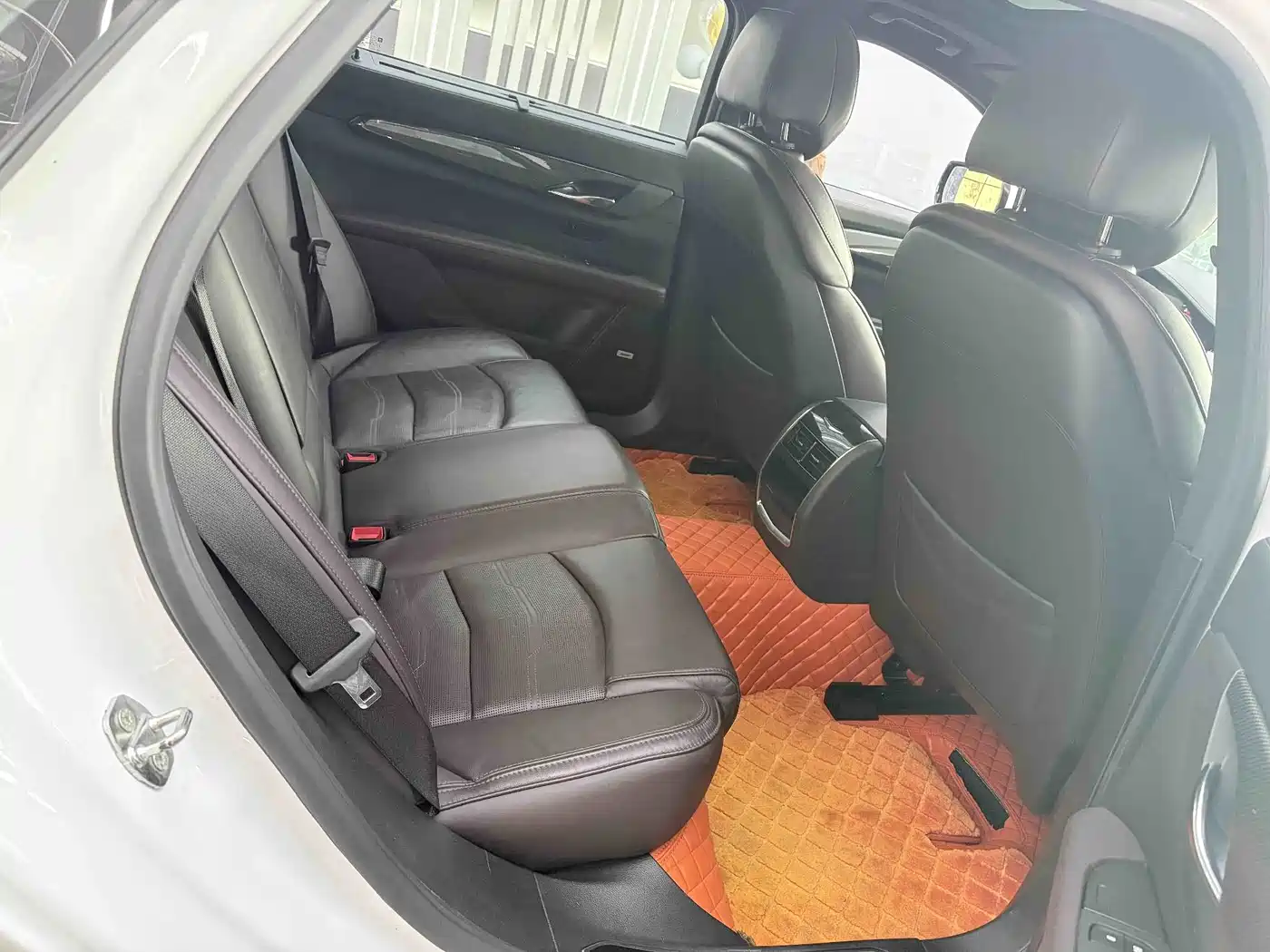 Фото 15 - Cadillac CT6