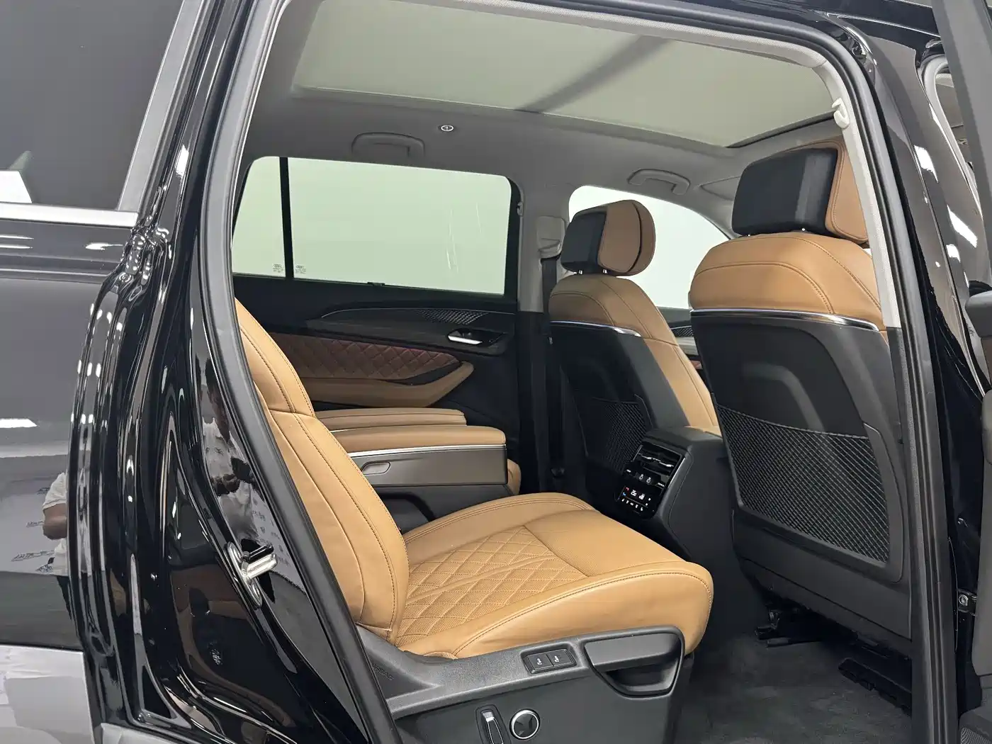 Audi Q6 2025 2024 45 TFSI quattro Qi Yun Yu Lin Package 6-seater