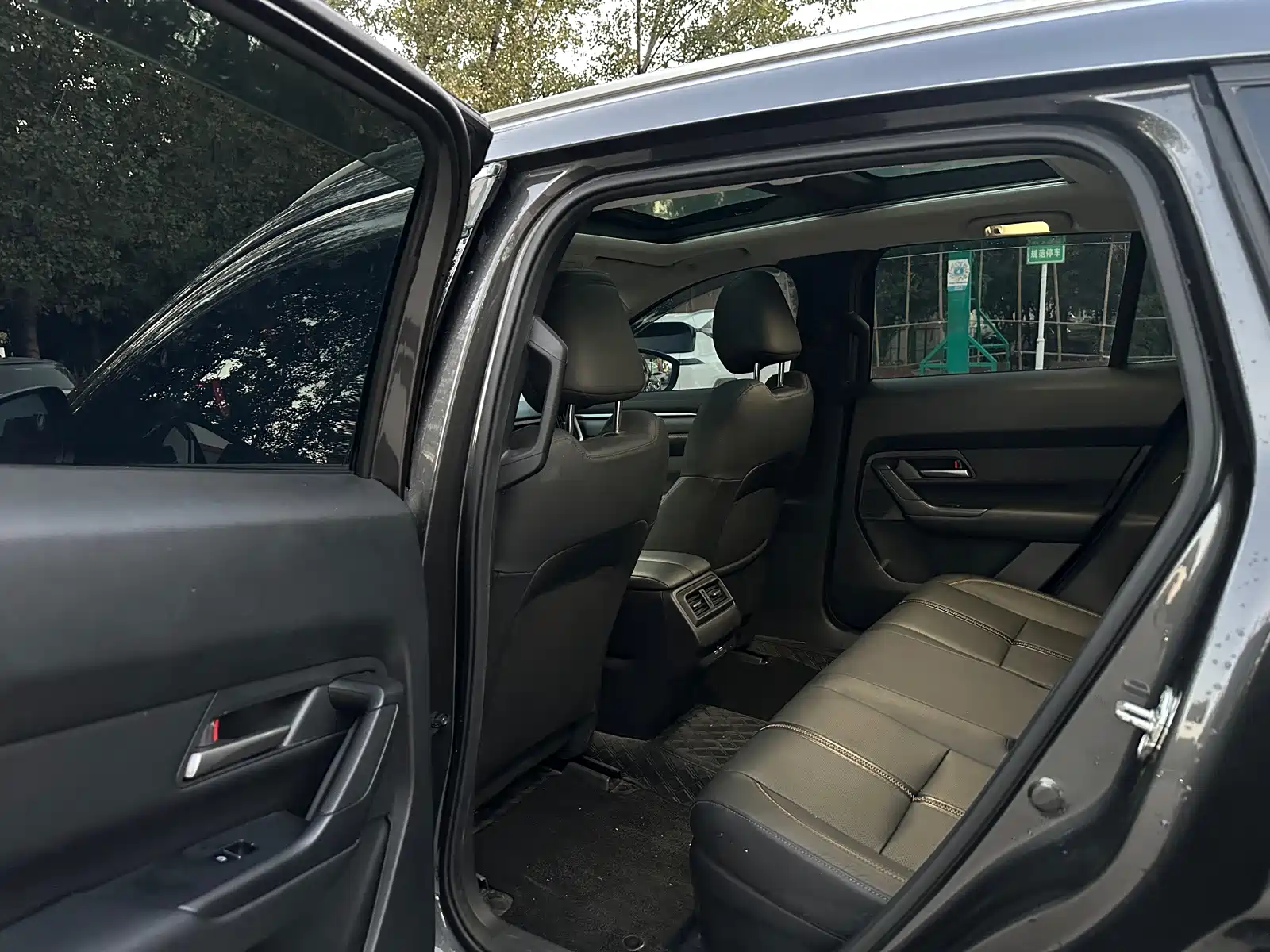 Photo 21 - Mazda CX-50