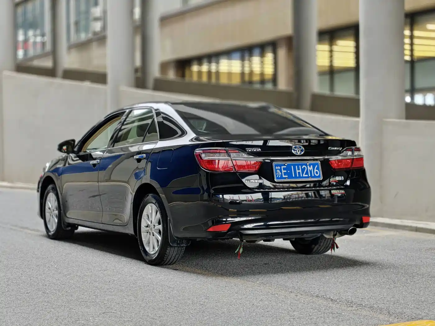 Фото 6 - Toyota Camry