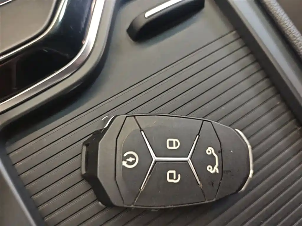 Lynk & Co 03 2019 2.0TD Auto Power Pro Version фото 9