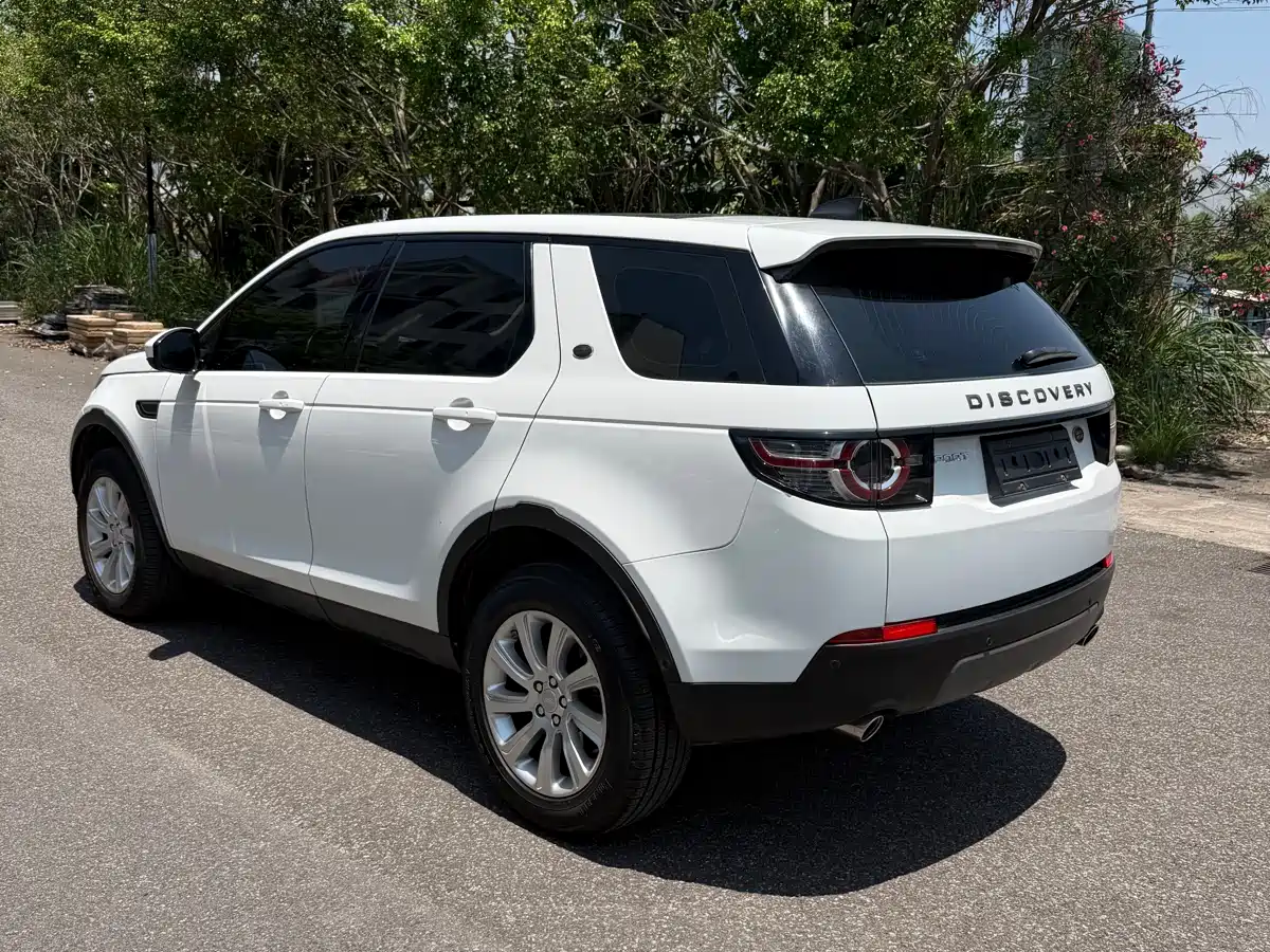 Land Rover Discovery Sport 2018 240PS SE Edition фото 6