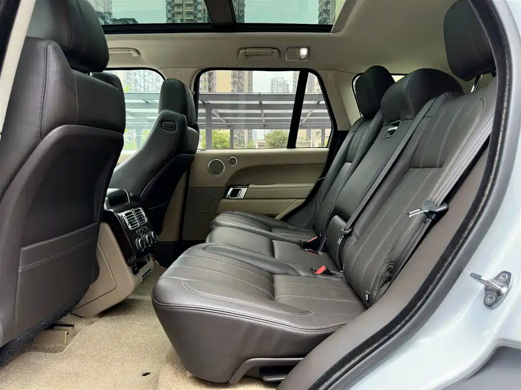 Land Rover Range Rover 2015 3.0 SC V6 Vogue фото 13