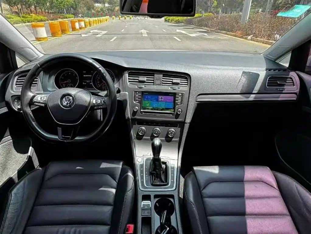 Volkswagen Golf 2016 230TSI Automatic Luxury фото 5