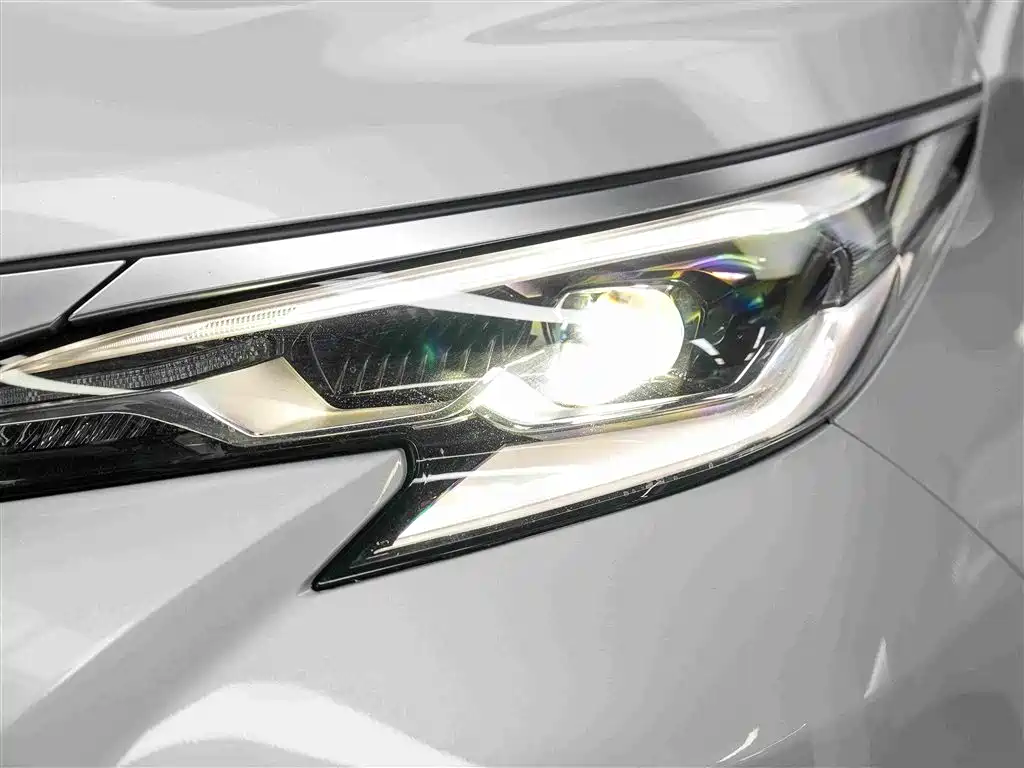 Toyota Sienna 2025 2024 2.5L Hybrid 4WD Premium Edition