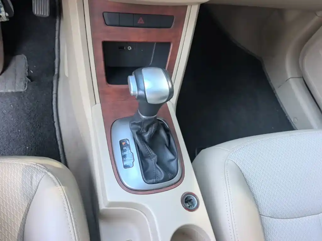 Roewe 350 2015 2014 1.5L Automatic Joy Edition