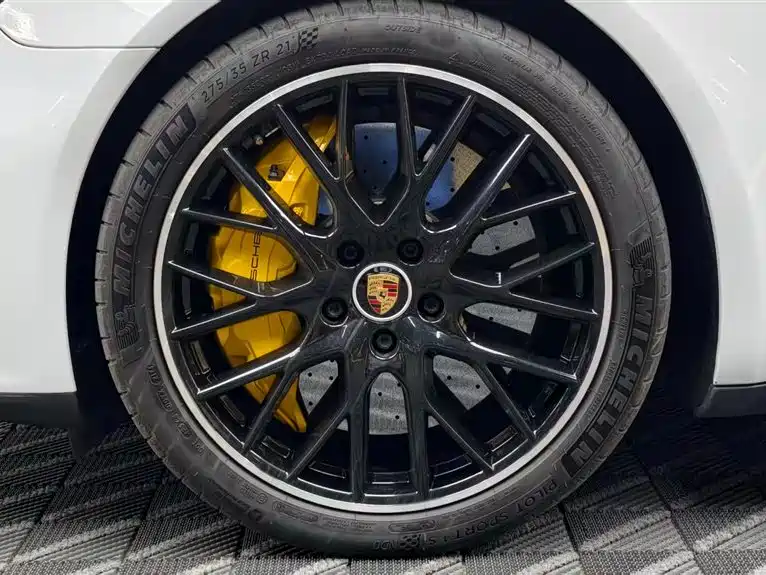 Porsche Panamera 2023 Panamera Turbo S 4.0T фото 7