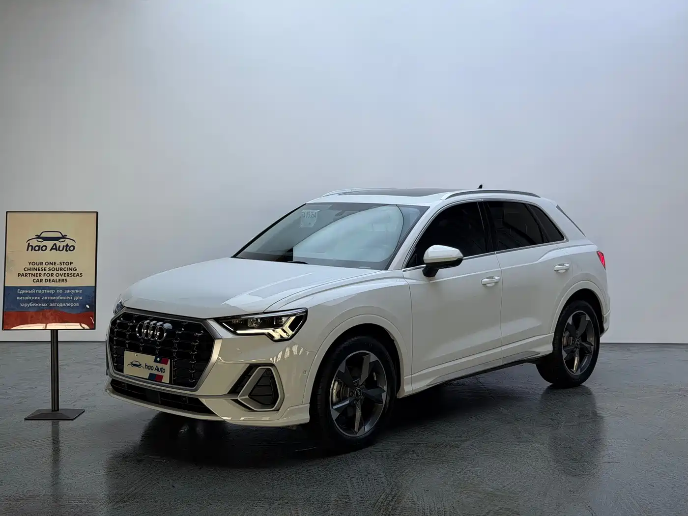 AUDI Q3