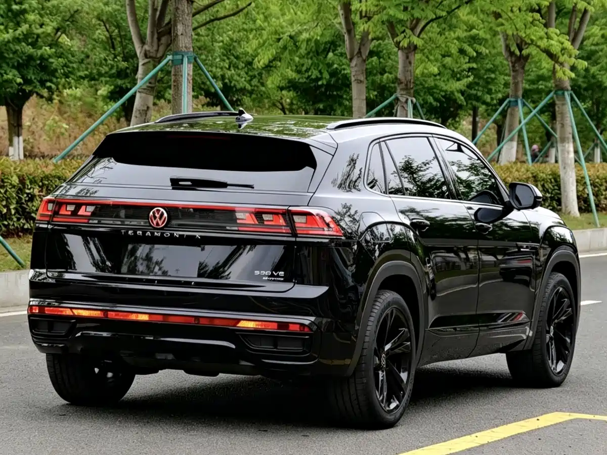 Volkswagen Teramont 2024 530 V6 4WD Dragon Auspicious Edition фото 17
