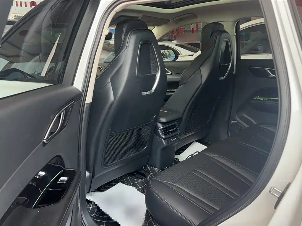 Hongqi HS3 2023 1.5T 2WD Virtue Edition фото 17
