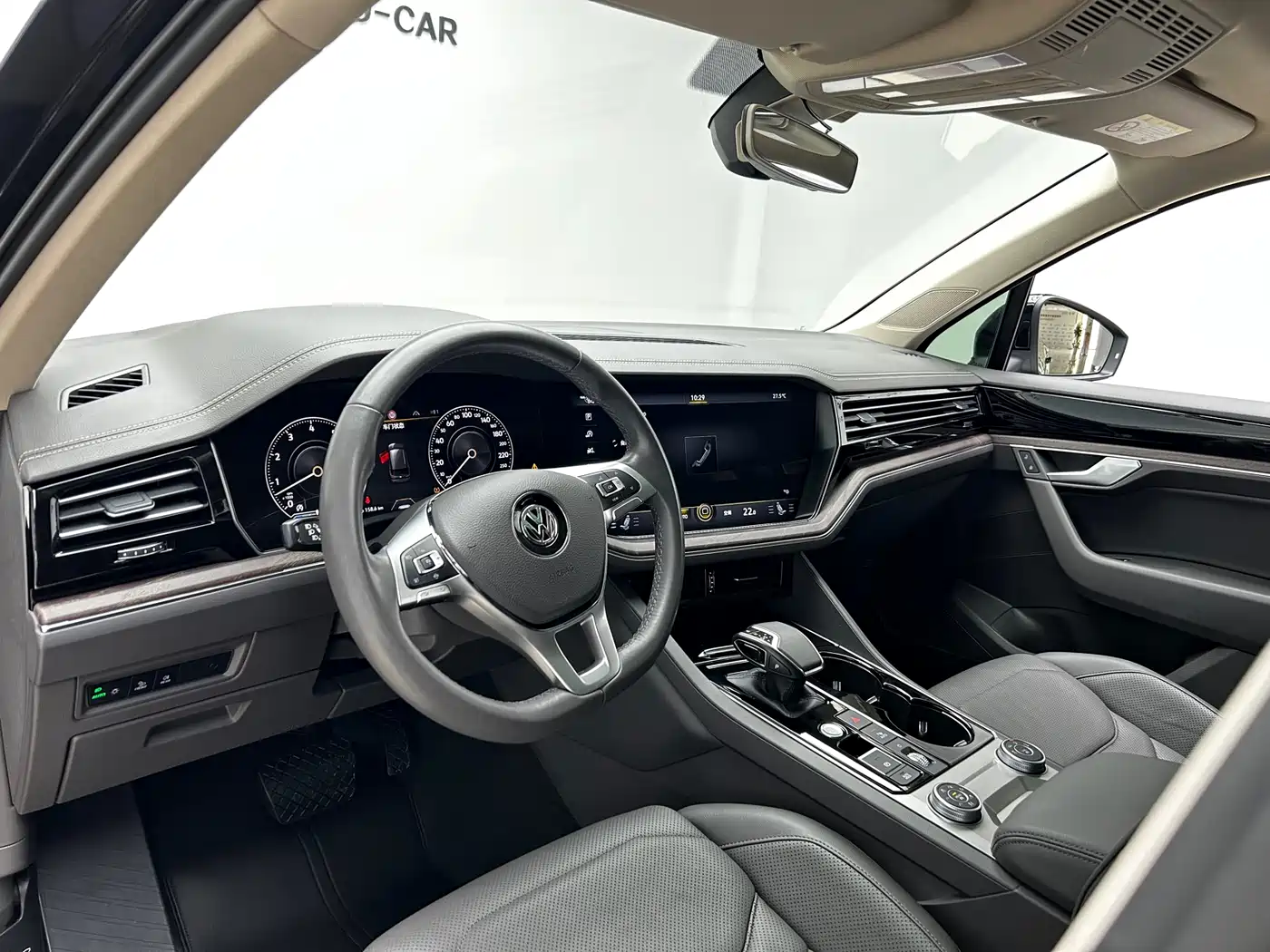 Volkswagen Touareg 2020 3.0TSI Enjoyment Edition China VI фото 7