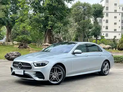Mercedes-Benz E