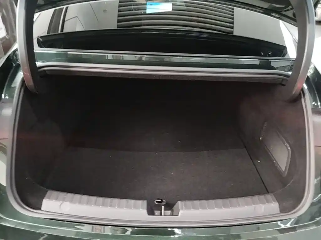 Geely Galaxy Galaxy Xingyao 8 2026 2025 Model 130km EM-i Flagship Edition