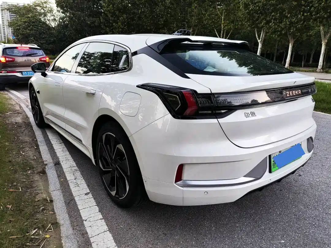 ZEEKR EXTREME KRYPTON 001