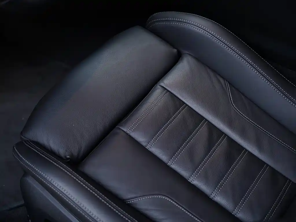BMW M2 2024 M2 фото 37