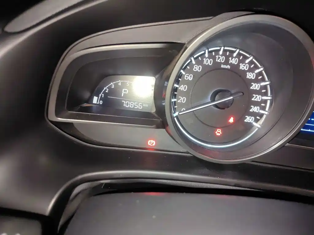 Photo 8 - Mazda Mazda 3