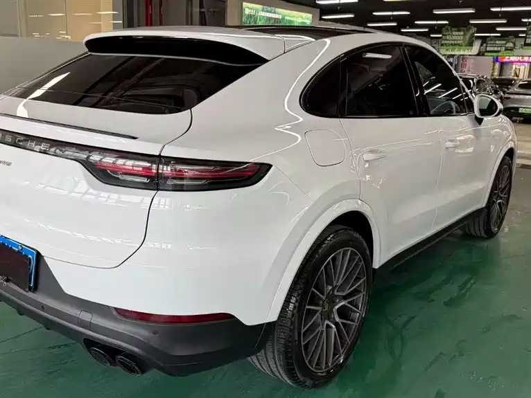 Porsche Cayenne 2019 Cayenne Coupé 3.0T фото 16