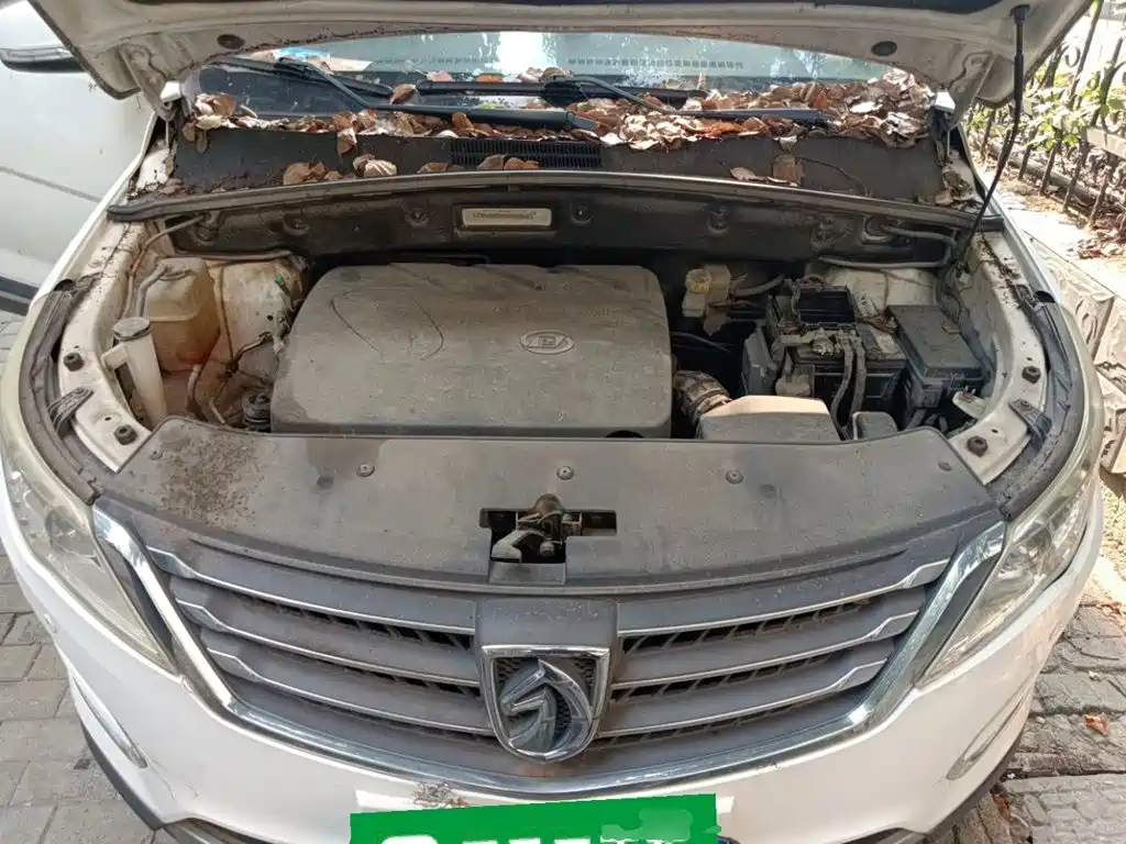 Baojun 560 2016 2015 1.8L Manual Luxury