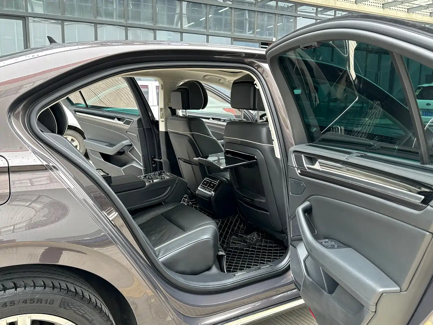 Volkswagen Phideon 2018 Facelift 380TSI FWD Flagship фото 19