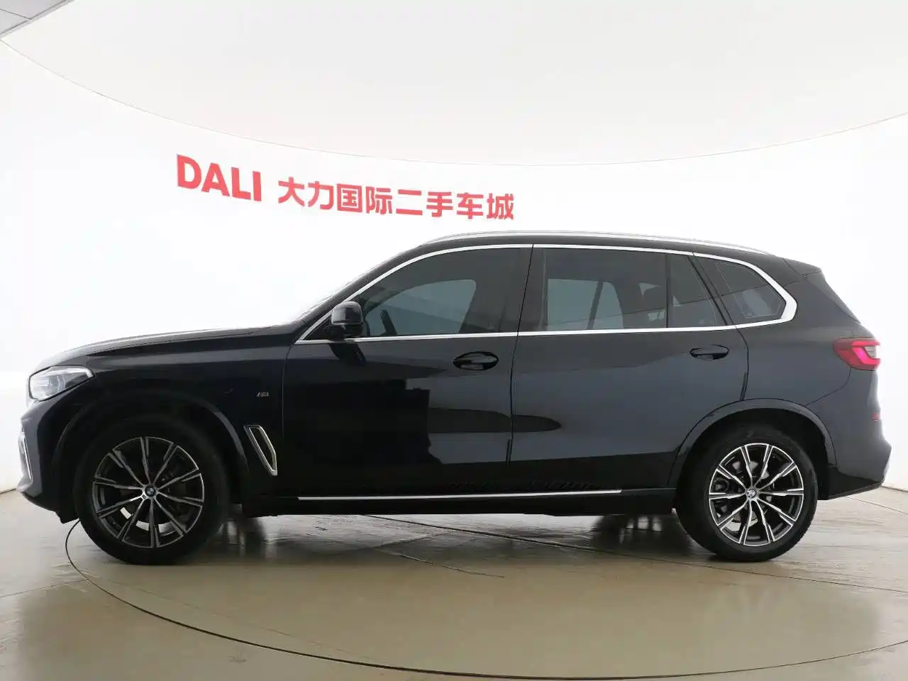 BMW X5 2022 2022 Facelift xDrive 30Li Premium M Sport Package