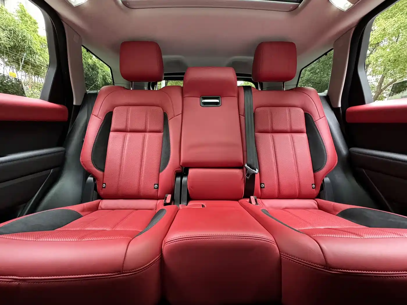 Land Rover Range Rover Sport 2021 3.0 L6 Gloss Black Edition фото 18