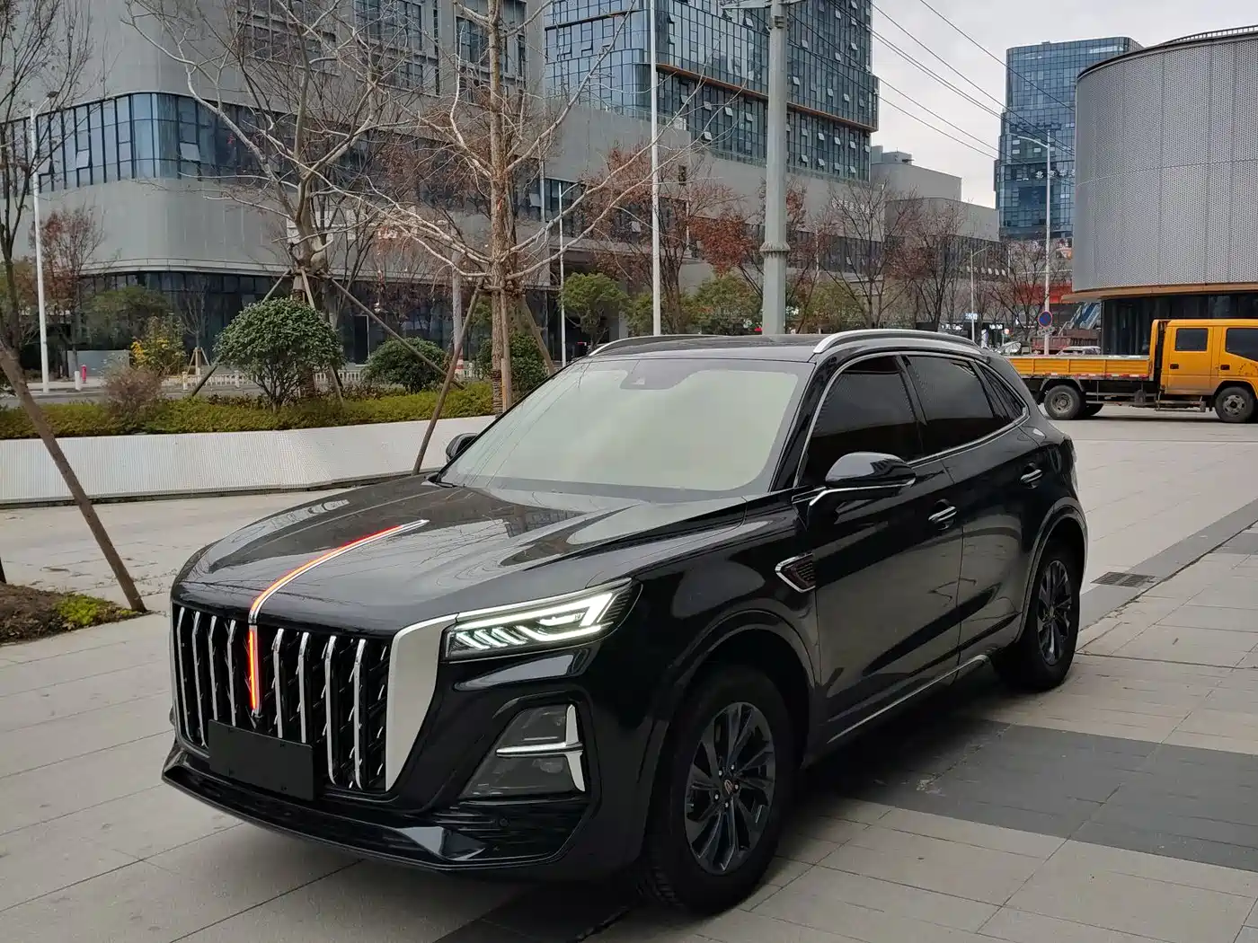 Hongqi HS5 2023 2.0T Flag Enjoy Pro Edition