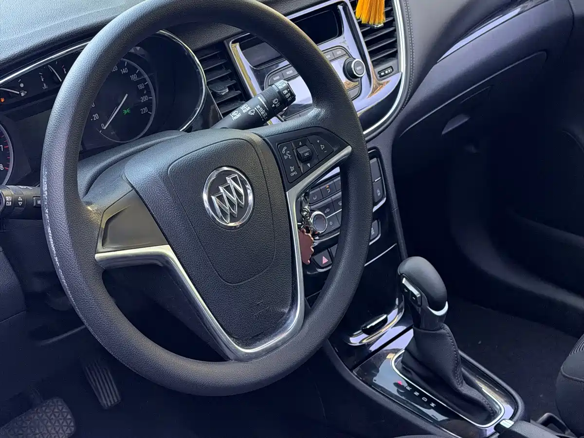 Фото 15 - Buick Encore