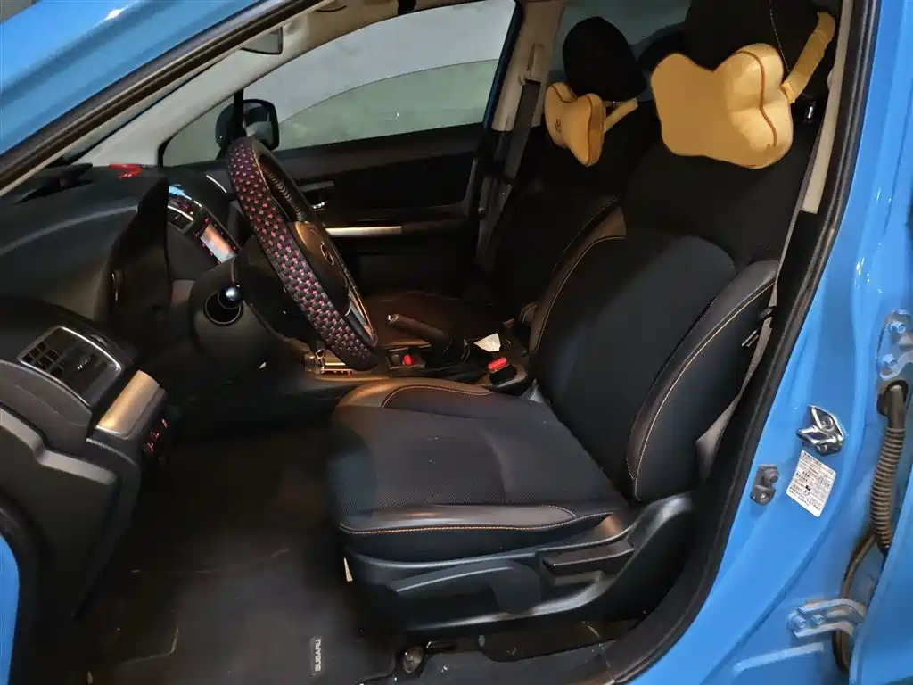 Subaru XV 2016 Model 2.0i Comfort Navigation Edition фото 8