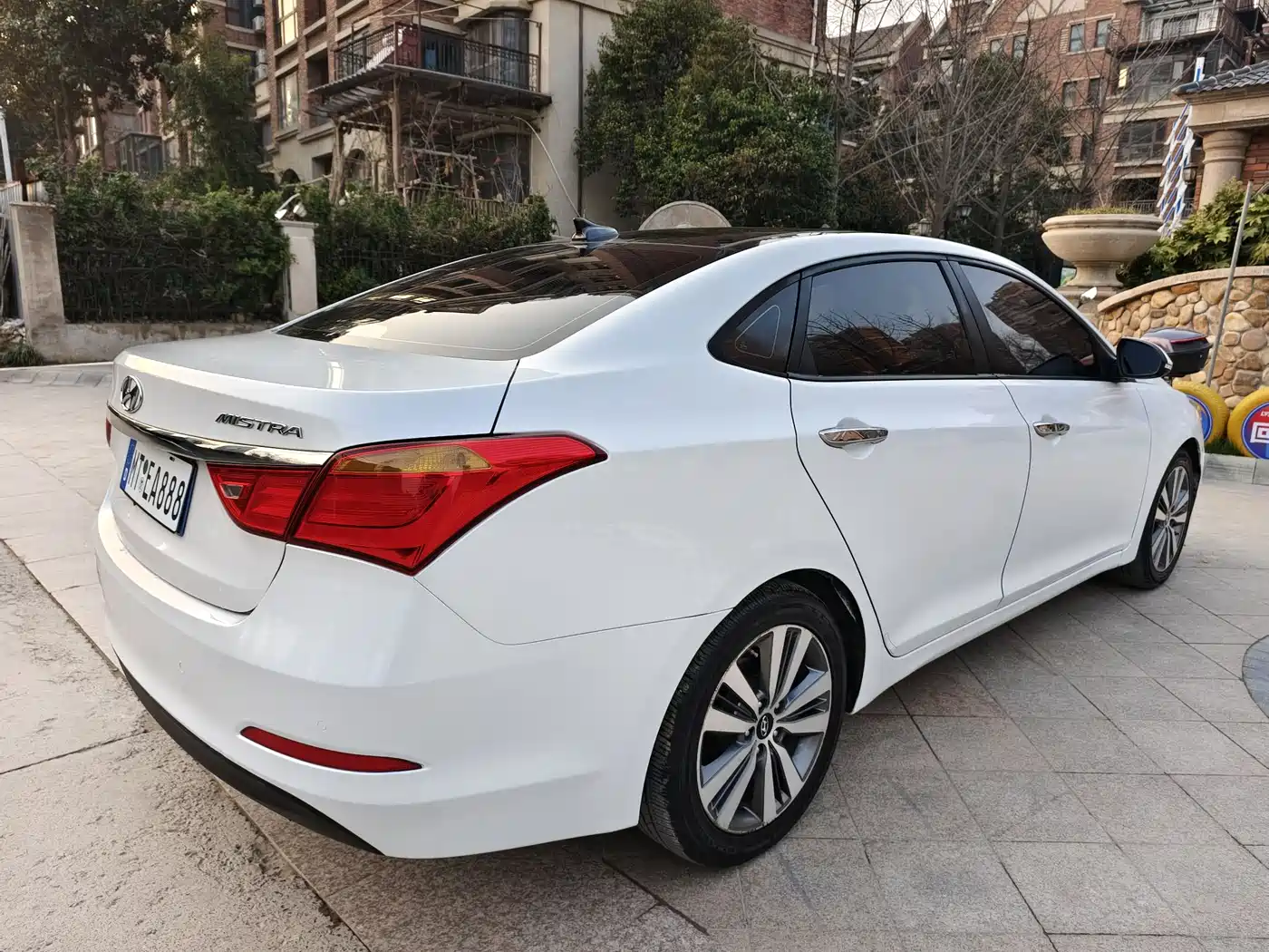 HYUNDAI NAME PICTURE