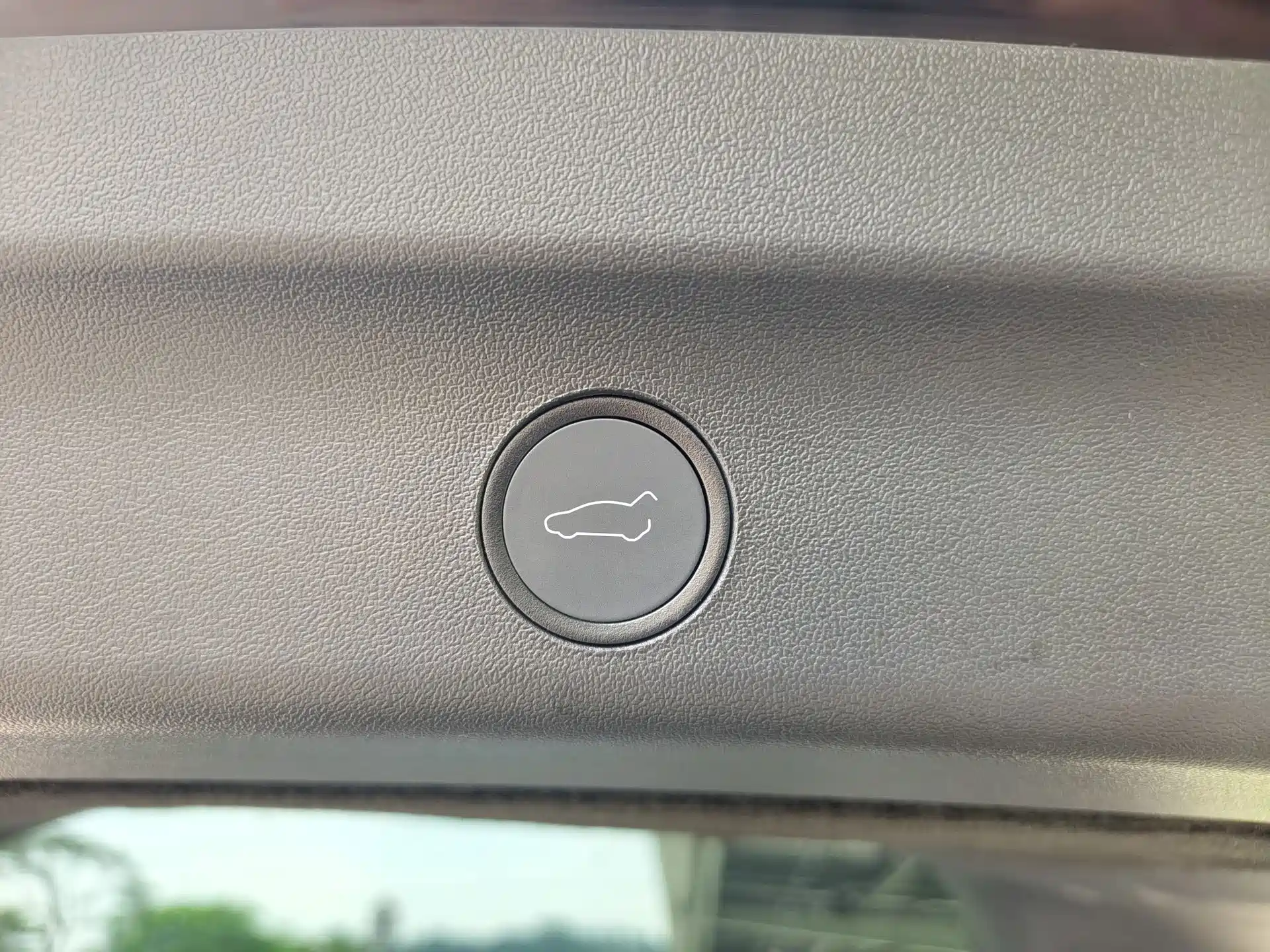 Фото 22 - Tesla Model Y