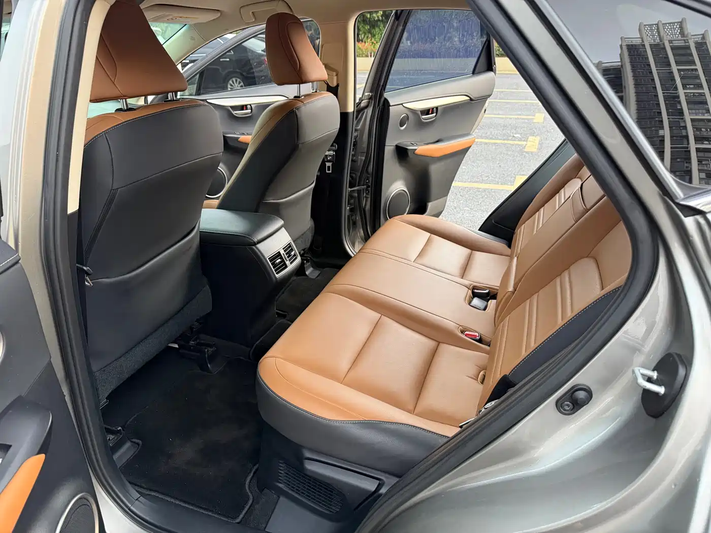 Lexus NX 2018 Model 300 FWD Fengxing Edition фото 11