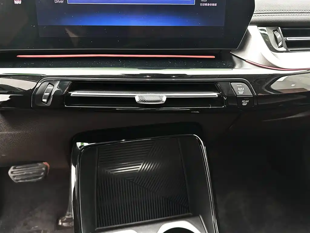 BMW X1 2023 sDrive20Li X Design Package фото 15