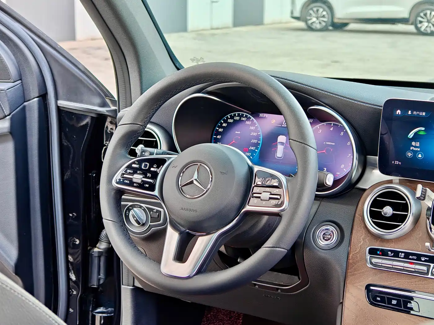 Mercedes-Benz GLC 2020 GLC 260 L 4MATIC Dynamic фото 20