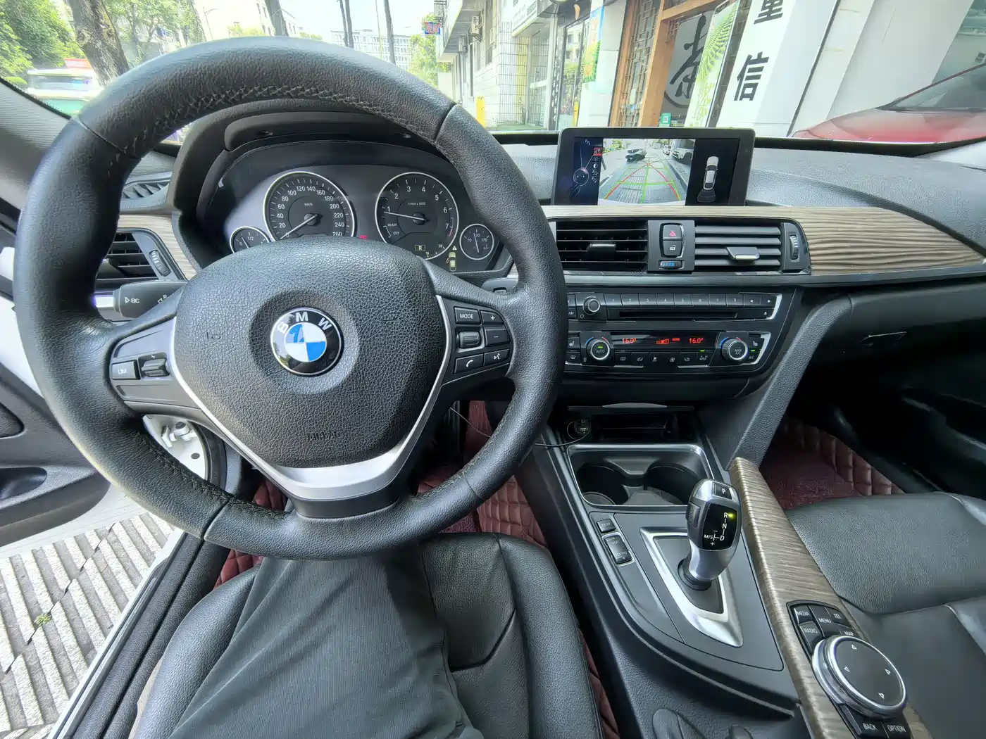 BMW 3 Series GT 2014 320i Design Package фото 15