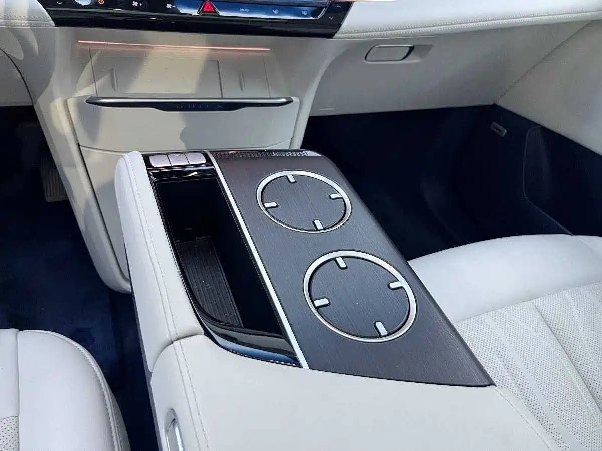 Buick GL8 New Energy 2024 Land Honor Luxury Edition 6-Seater фото 12