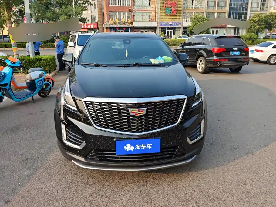 Фото 2 - Cadillac XT5