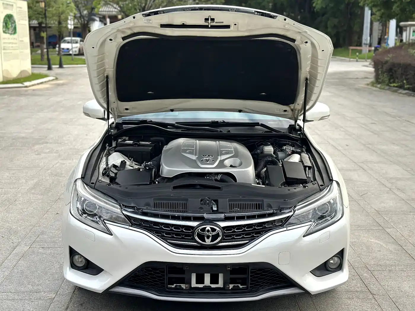Toyota Reiz 2013 2.5V Premium Edition фото 20